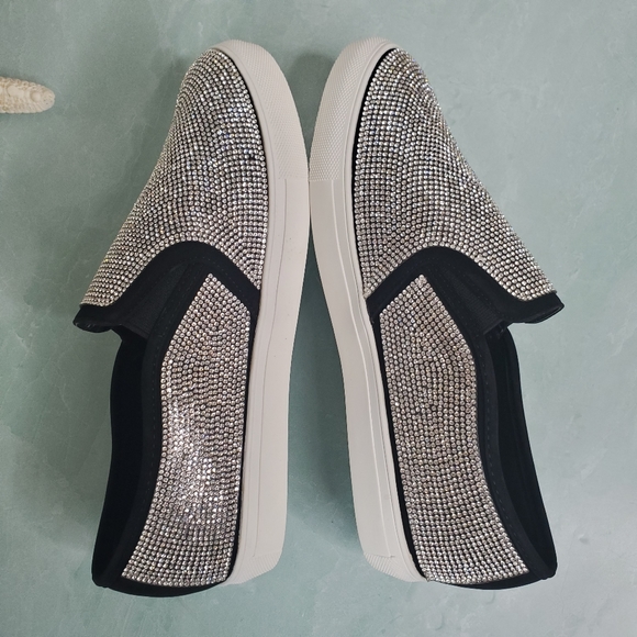 NEW! Black and White Rhinestone Slip On Sn… - Picture 8 of 9